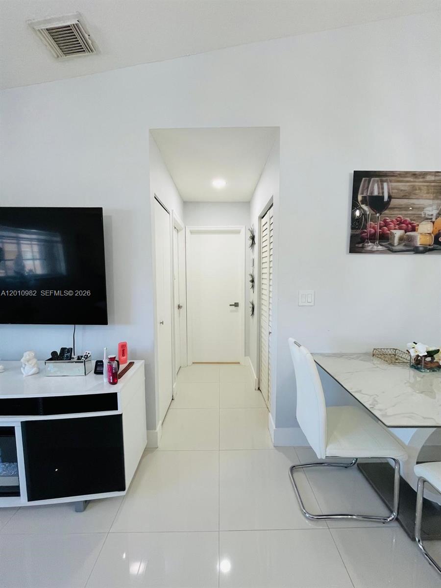 7817 W 36th Ave #204, Hialeah FL 33018