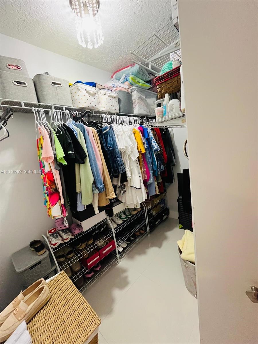 7817 W 36th Ave #204, Hialeah FL 33018