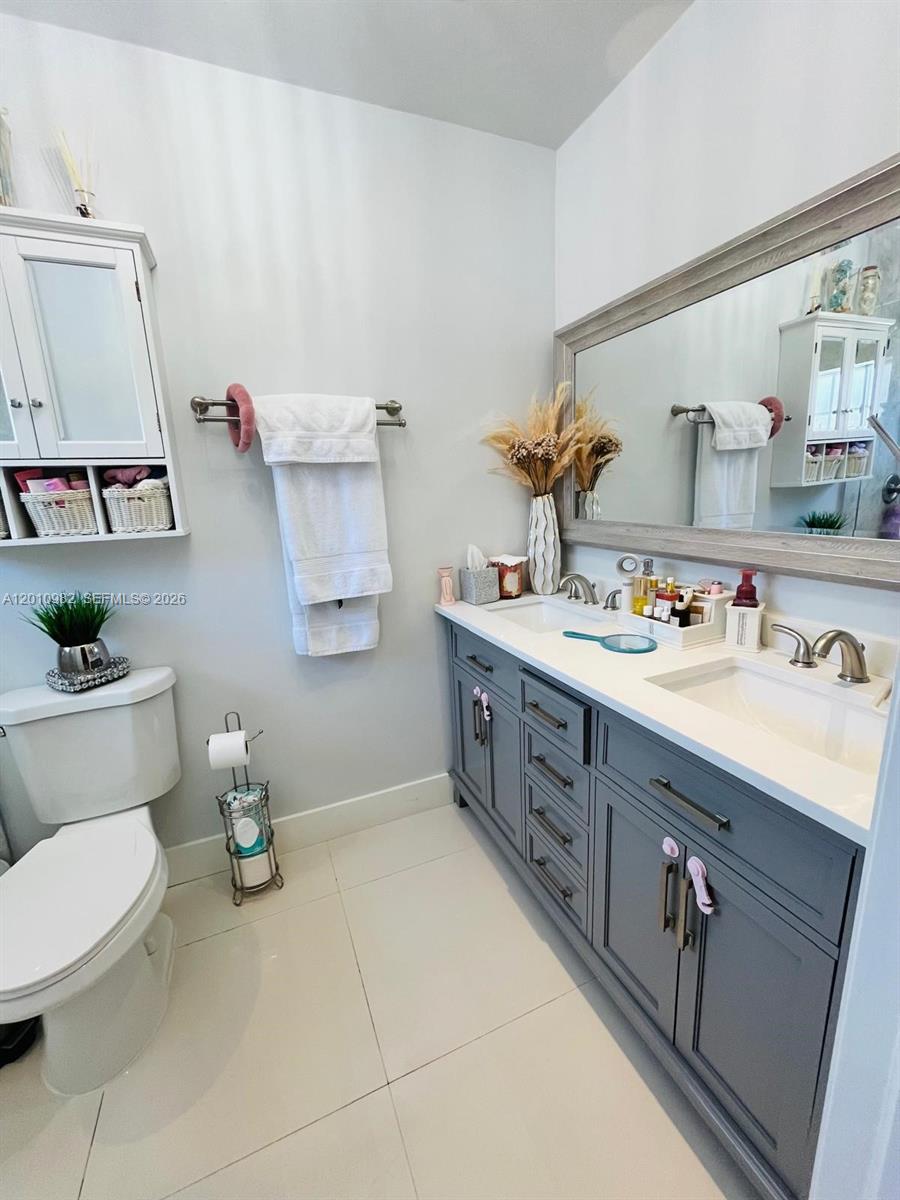7817 W 36th Ave #204, Hialeah FL 33018