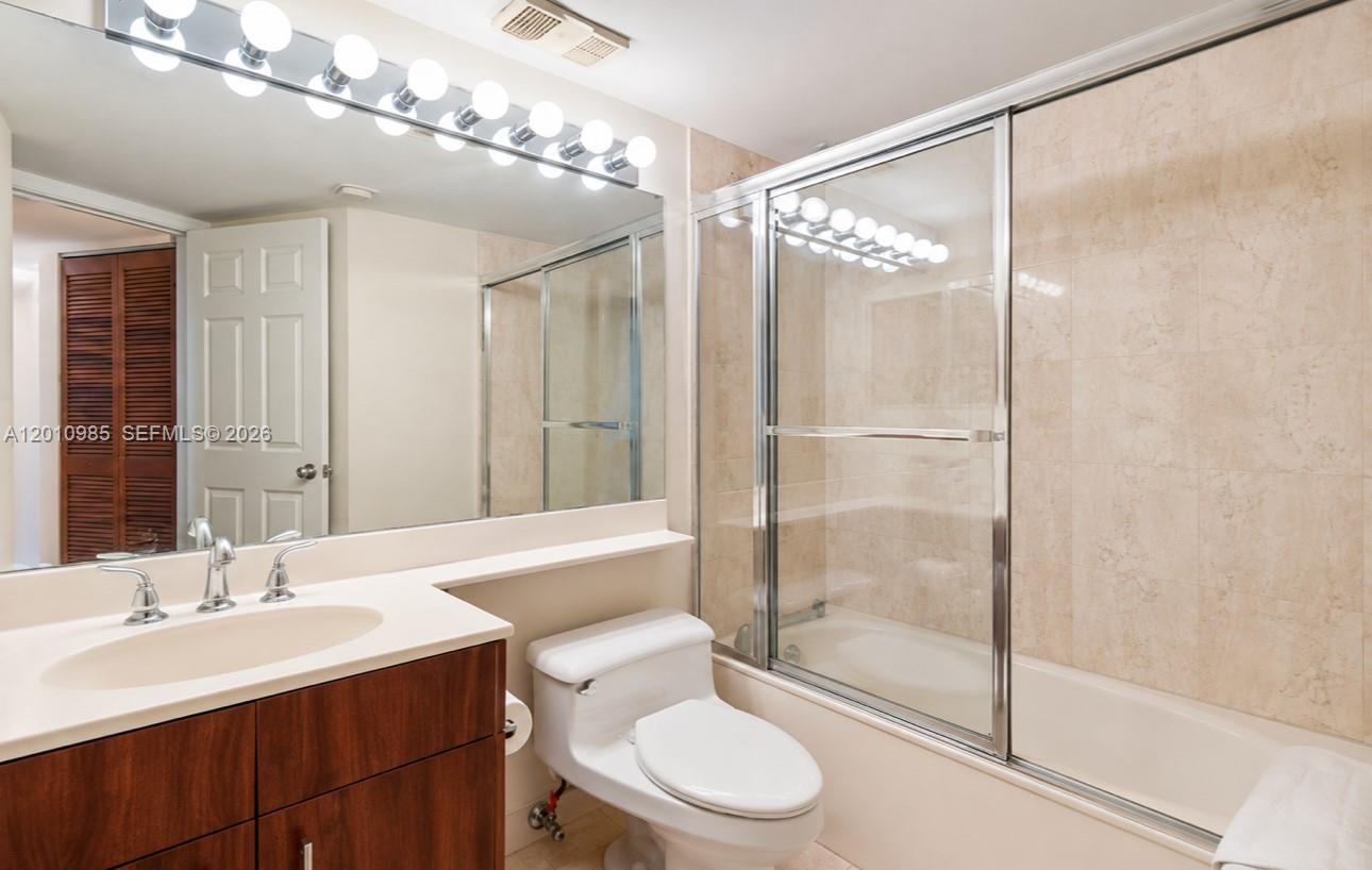 3600 Mystic Pointe Dr #1209, Aventura FL 33180