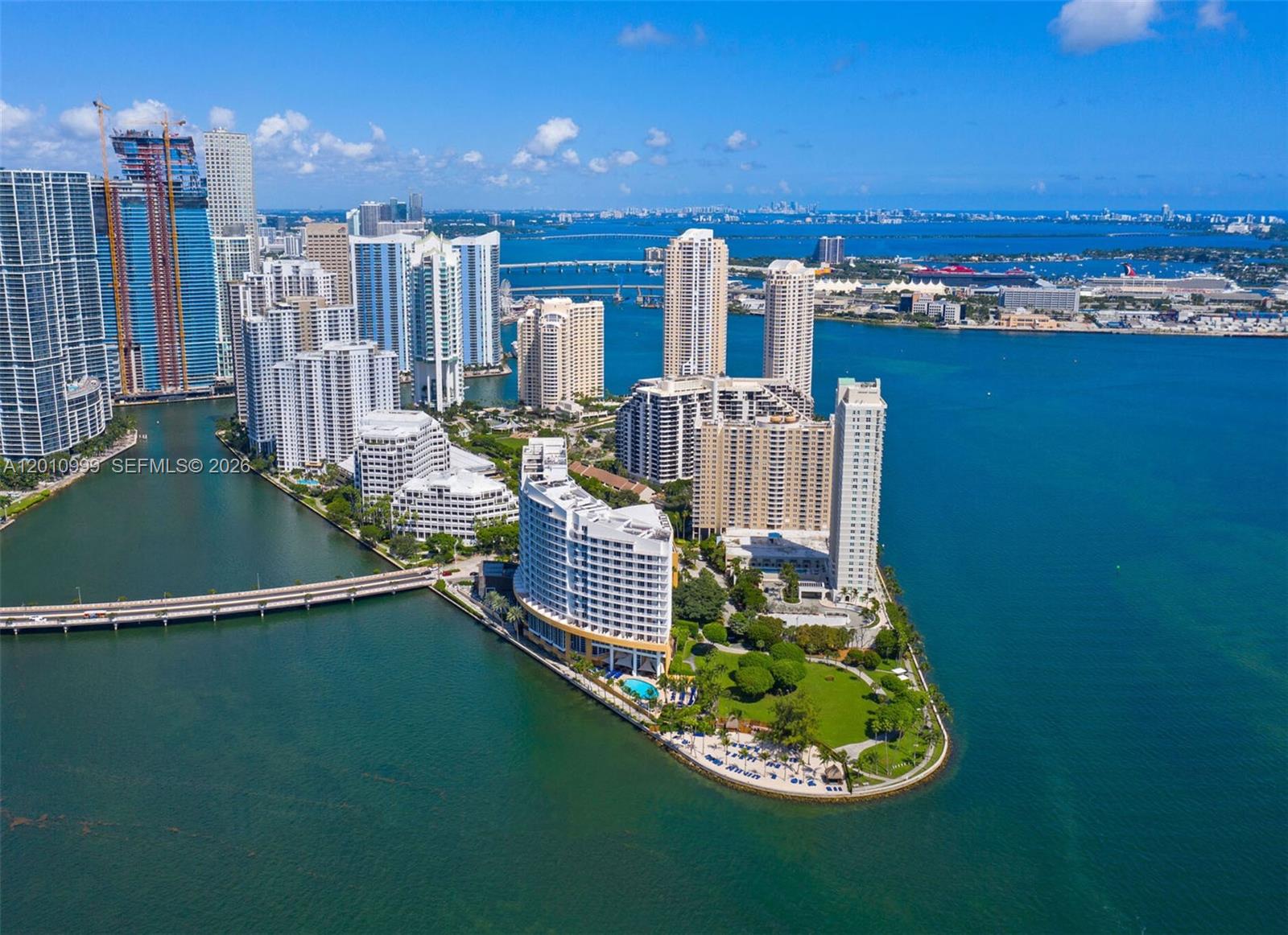 701 Brickell Key Blvd #910, Miami FL 33131