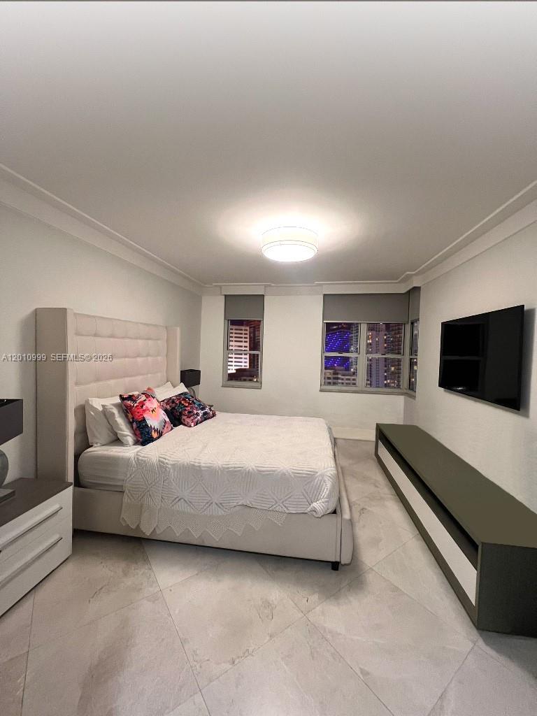 701 Brickell Key Blvd #910, Miami FL 33131