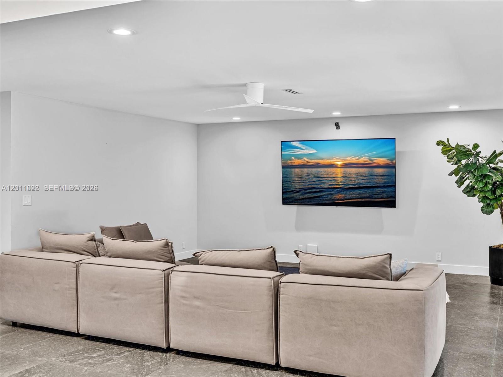 840 S Southlake Dr #0, Hollywood FL 33019