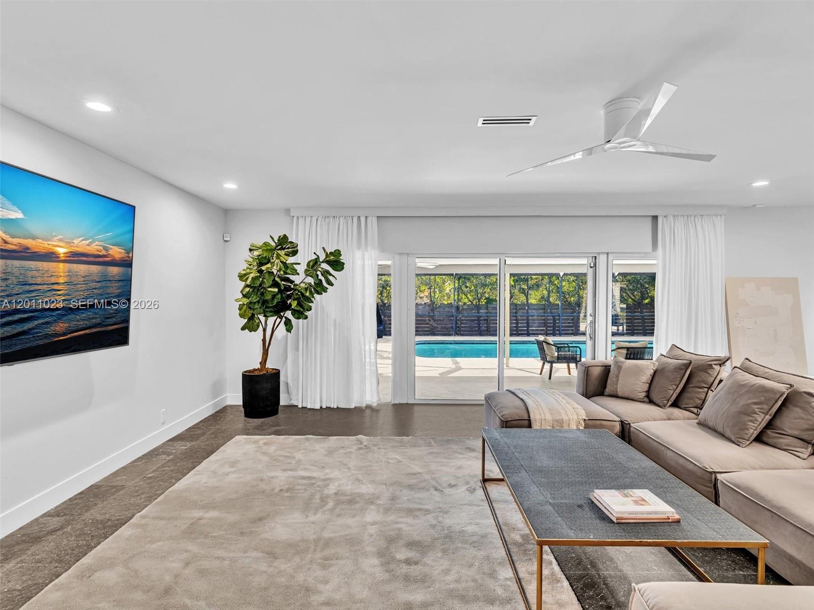 840 S Southlake Dr #0, Hollywood FL 33019