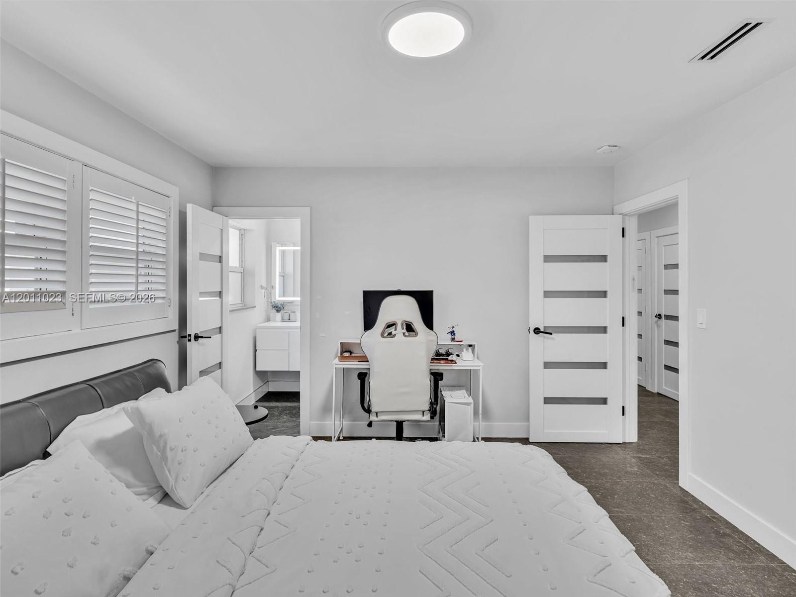 840 S Southlake Dr #0, Hollywood FL 33019