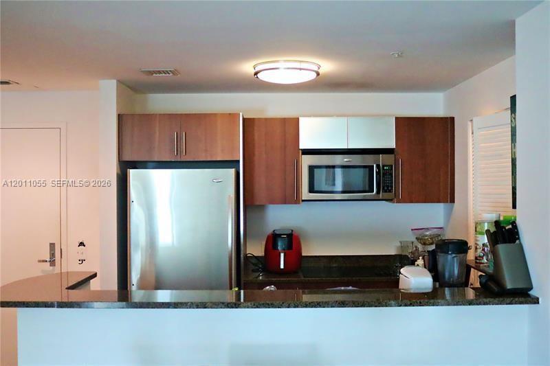 300 S Biscayne Blvd #T-3004, Miami FL 33131