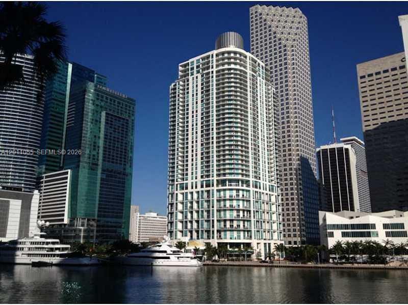 300 S Biscayne Blvd #T-3004, Miami FL 33131