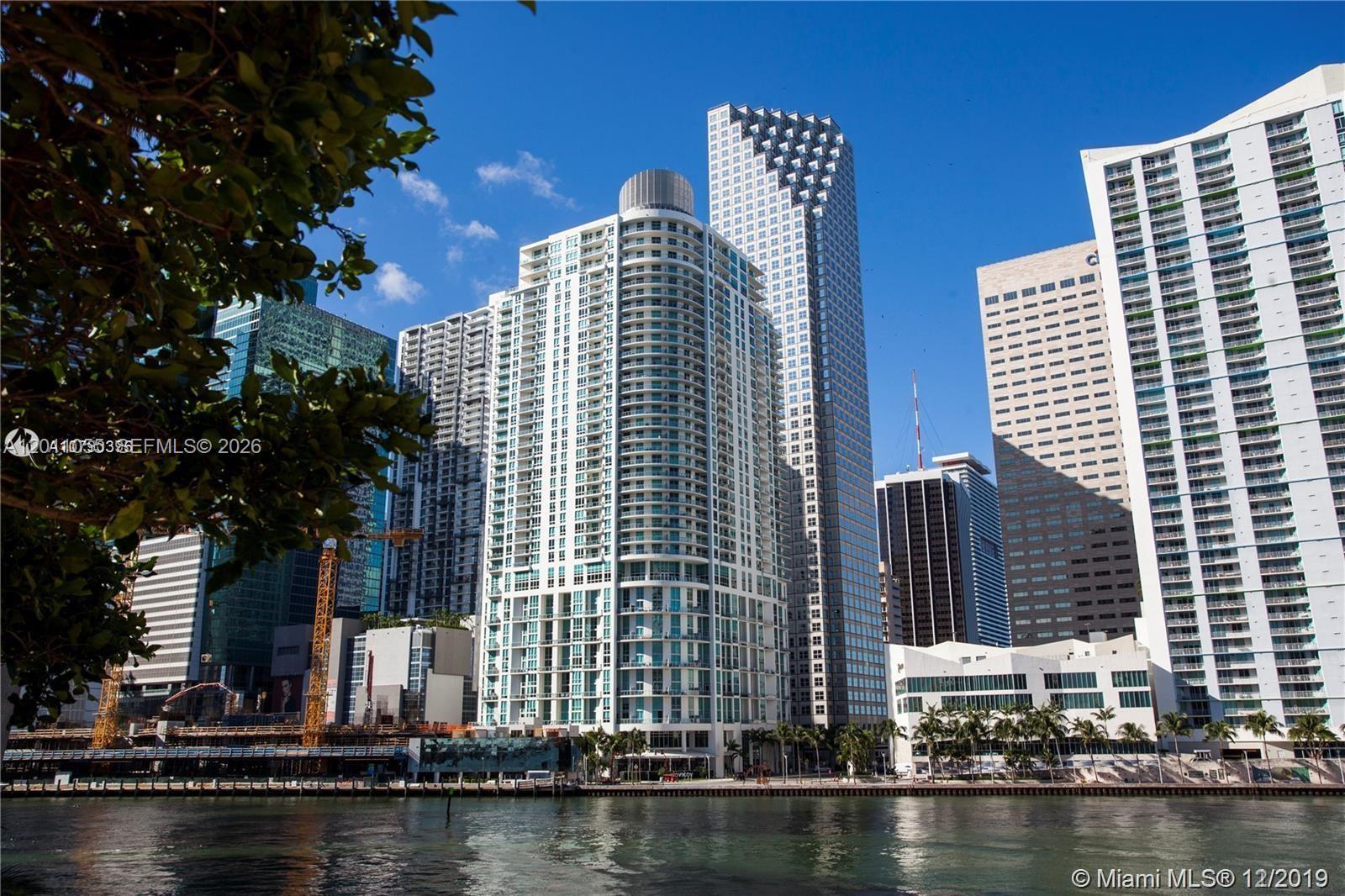 300 S Biscayne Blvd #T-3004, Miami FL 33131