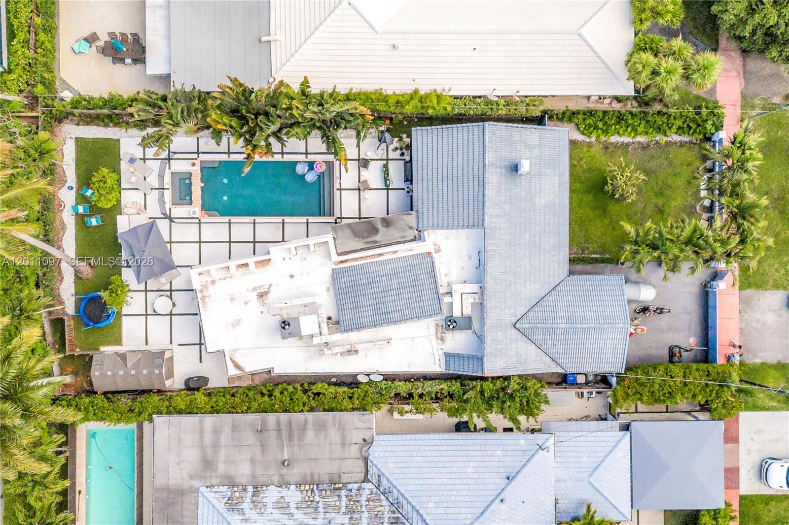 Miami Beach FL 33140 - A12011097