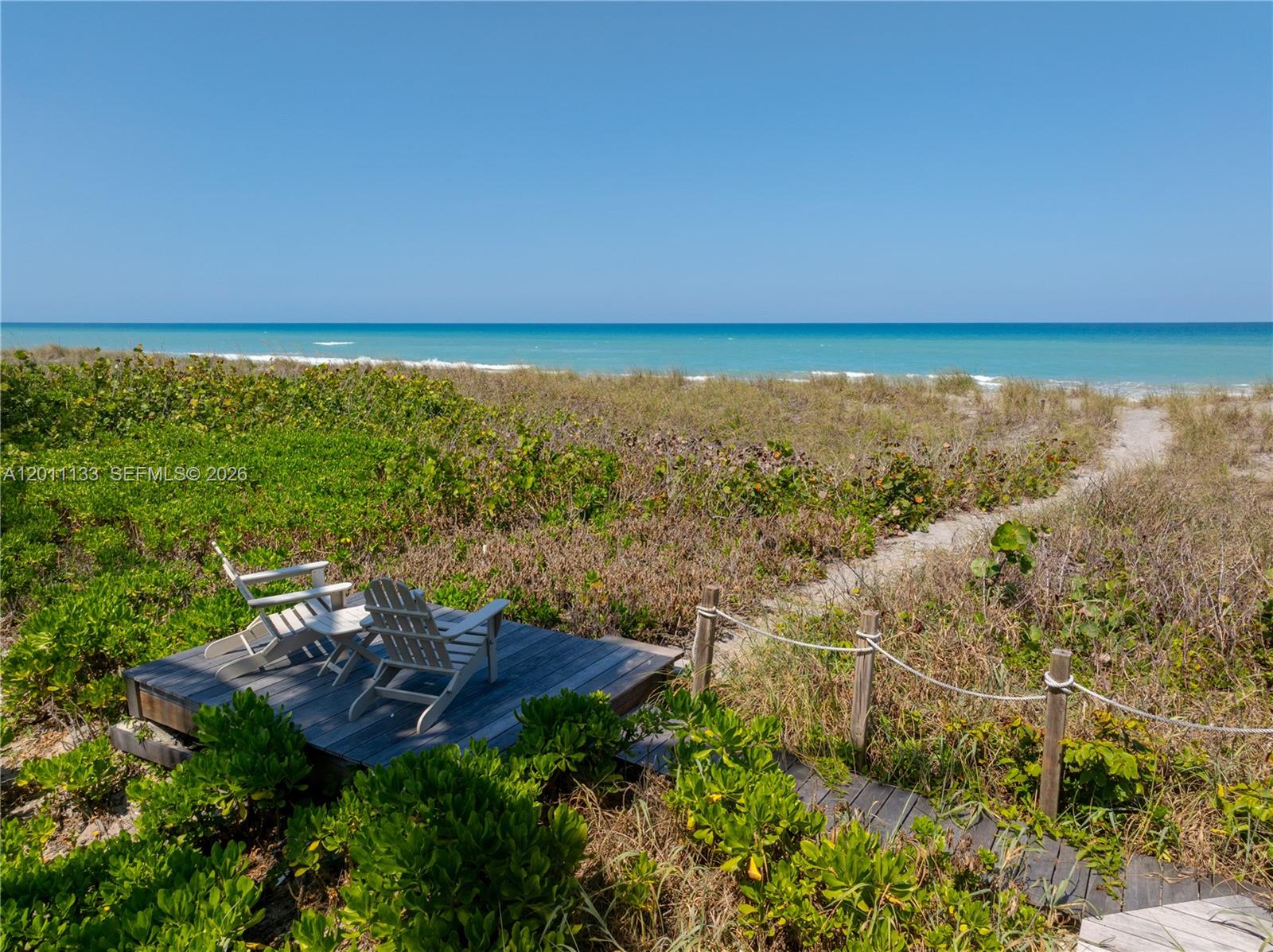 55 N Beach Rd, Jupiter Island FL 33455