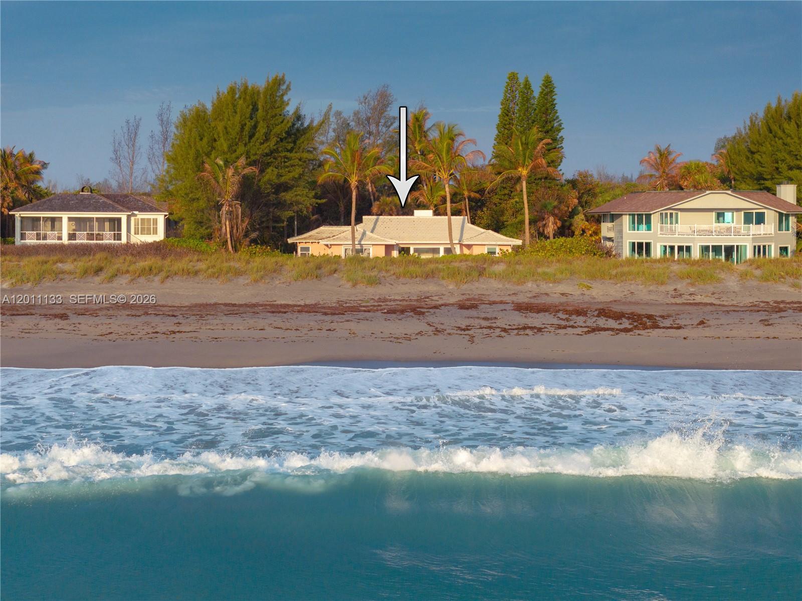 55 N Beach Rd, Jupiter Island FL 33455