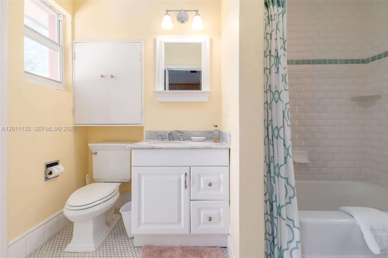55 N Beach Rd, Jupiter Island FL 33455