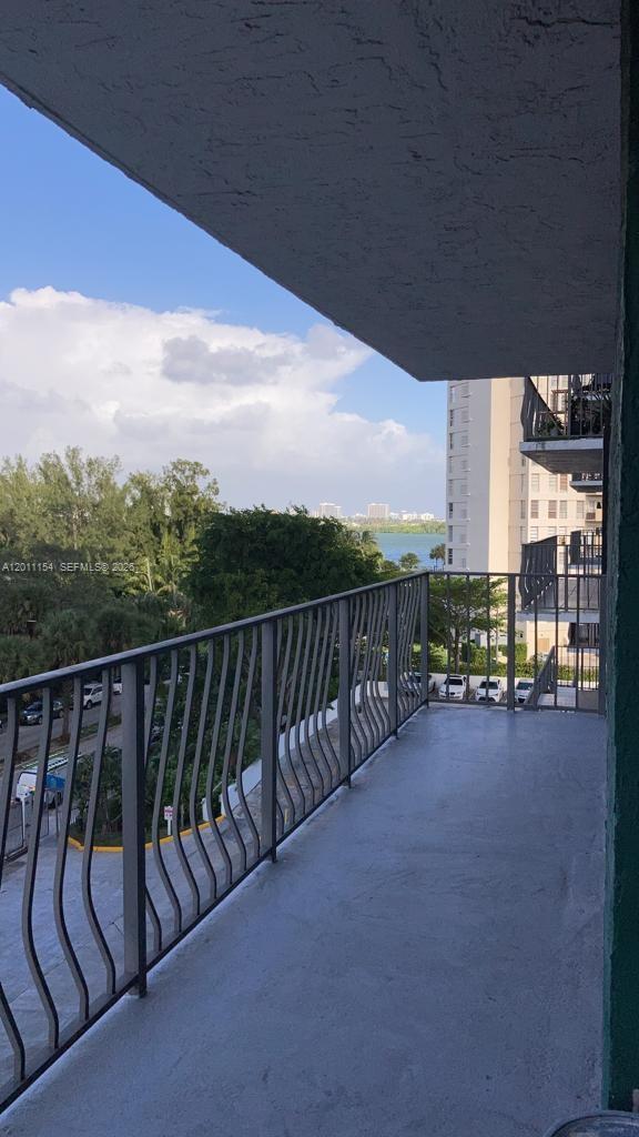 780 NE 69th St #506, Miami FL 33138
