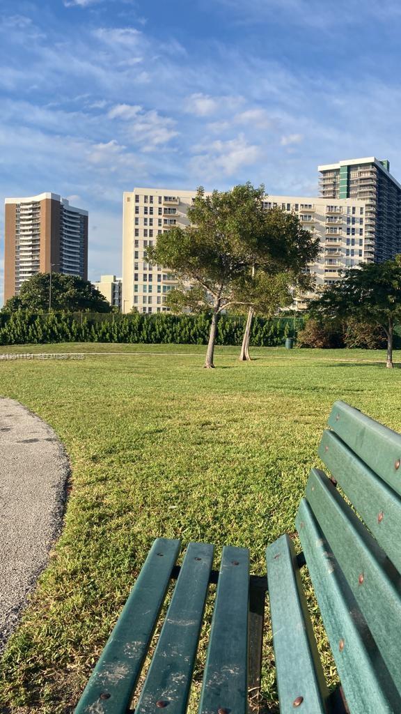 780 NE 69th St #506, Miami FL 33138