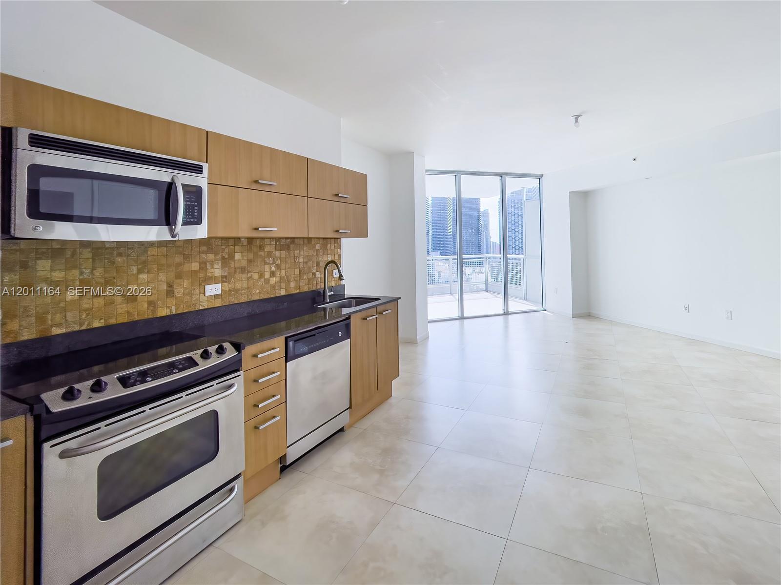 350 S Miami Ave #3208, Miami FL 33130
