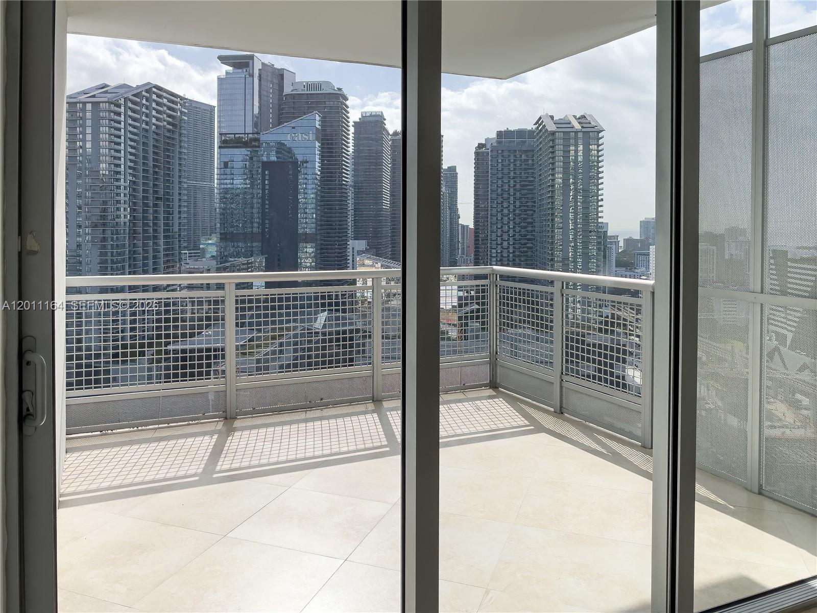 350 S Miami Ave #3208, Miami FL 33130