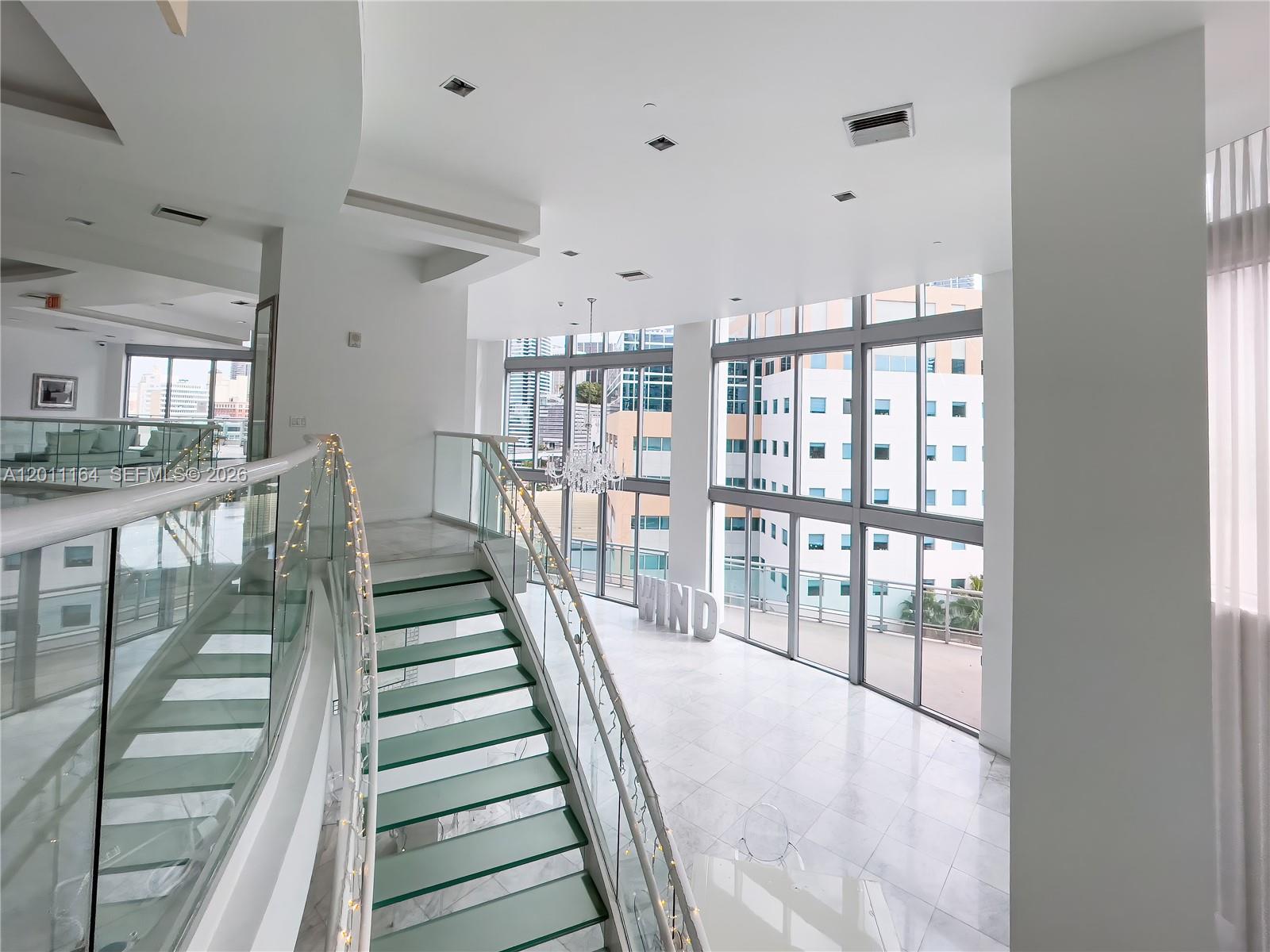 350 S Miami Ave #3208, Miami FL 33130