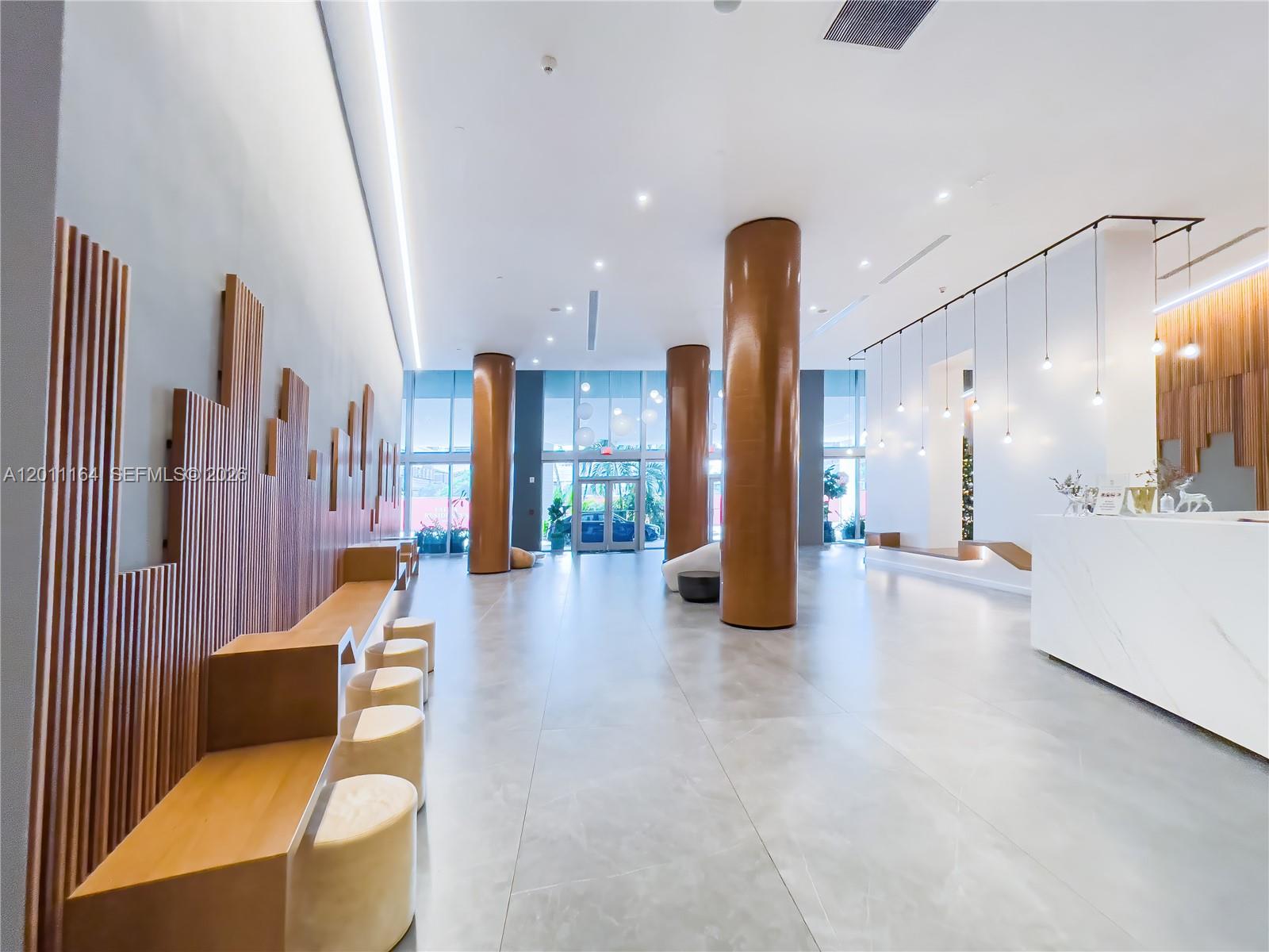 350 S Miami Ave #3208, Miami FL 33130
