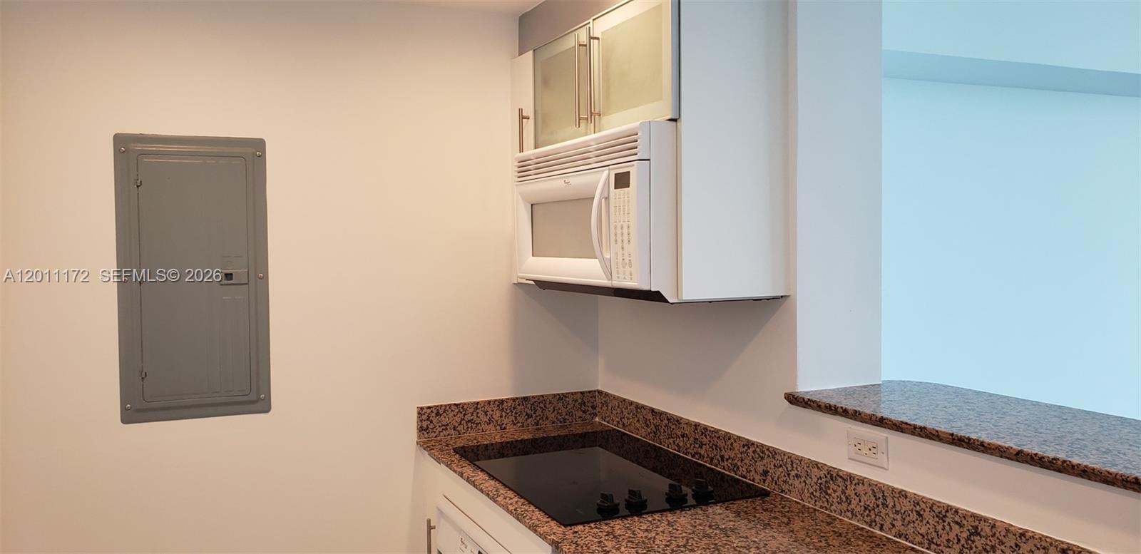 325 S Biscayne Blvd #3120, Miami FL 33131