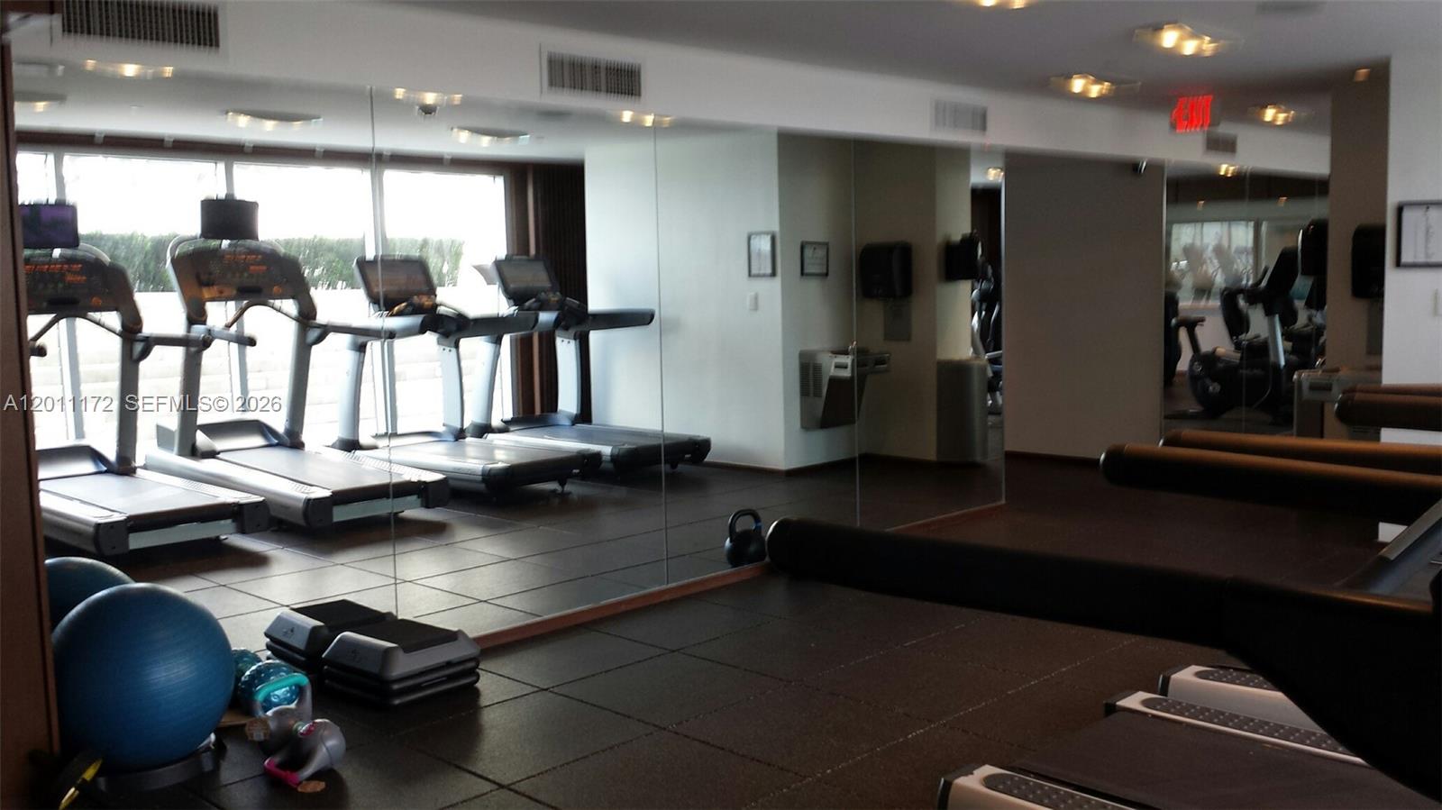 325 S Biscayne Blvd #3120, Miami FL 33131
