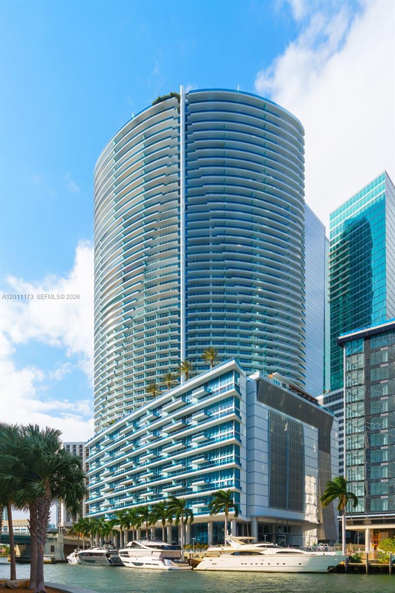 200 Biscayne Boulevard Way #1404, Miami FL 33131