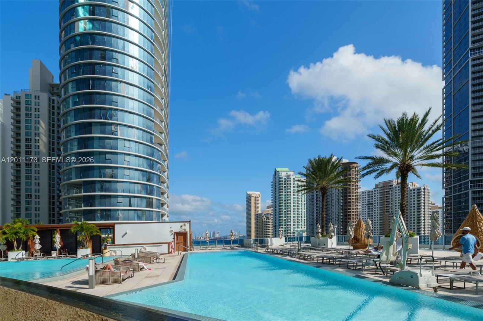 200 Biscayne Boulevard Way #1404, Miami FL 33131