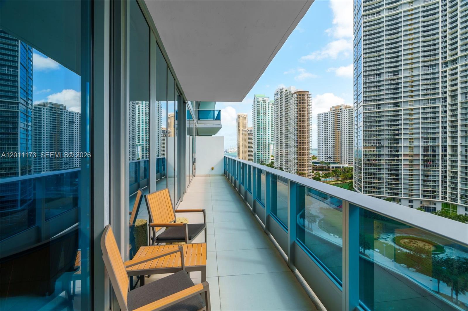 200 Biscayne Boulevard Way #1404, Miami FL 33131