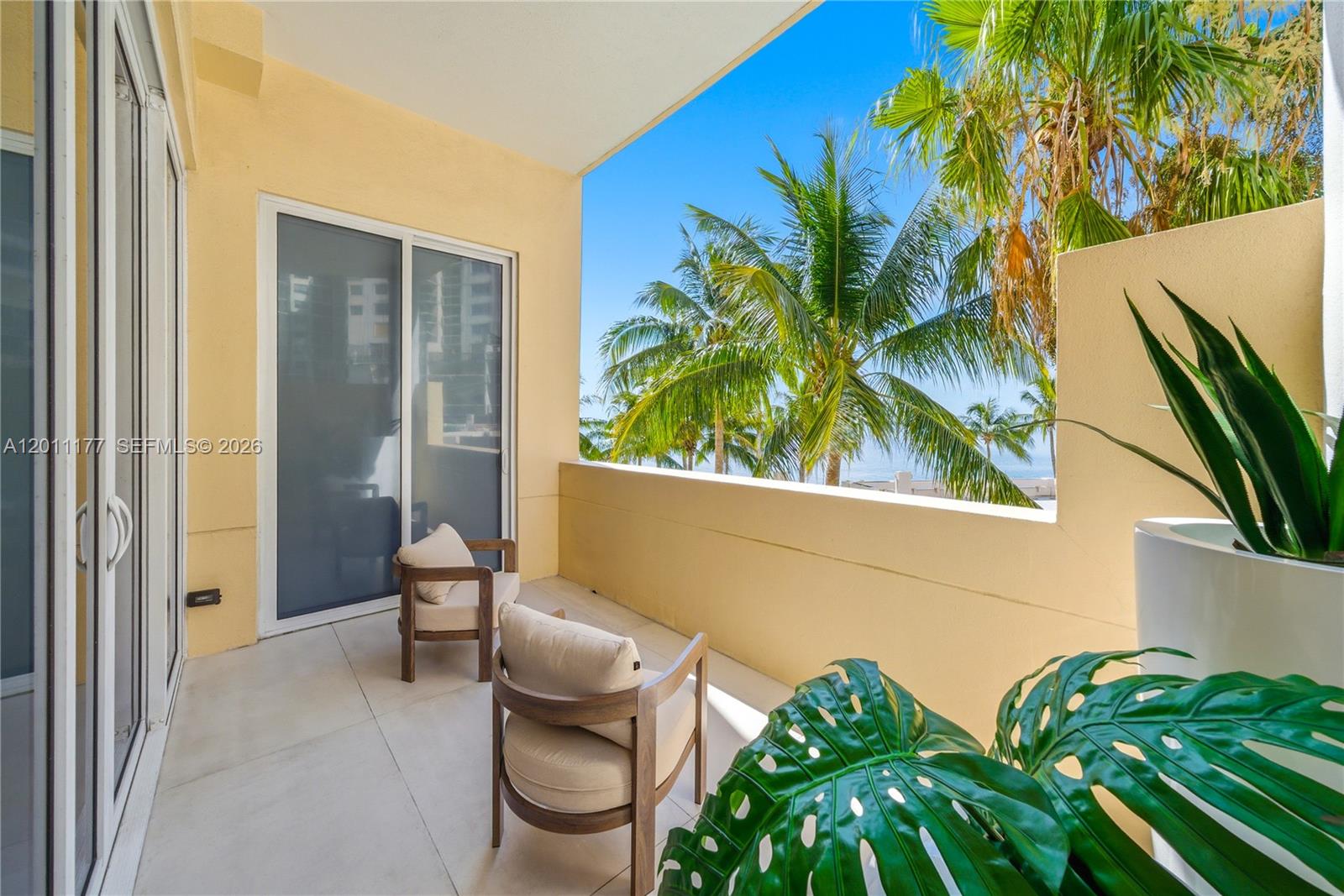 808 Brickell Key Dr #408, Miami FL 33131
