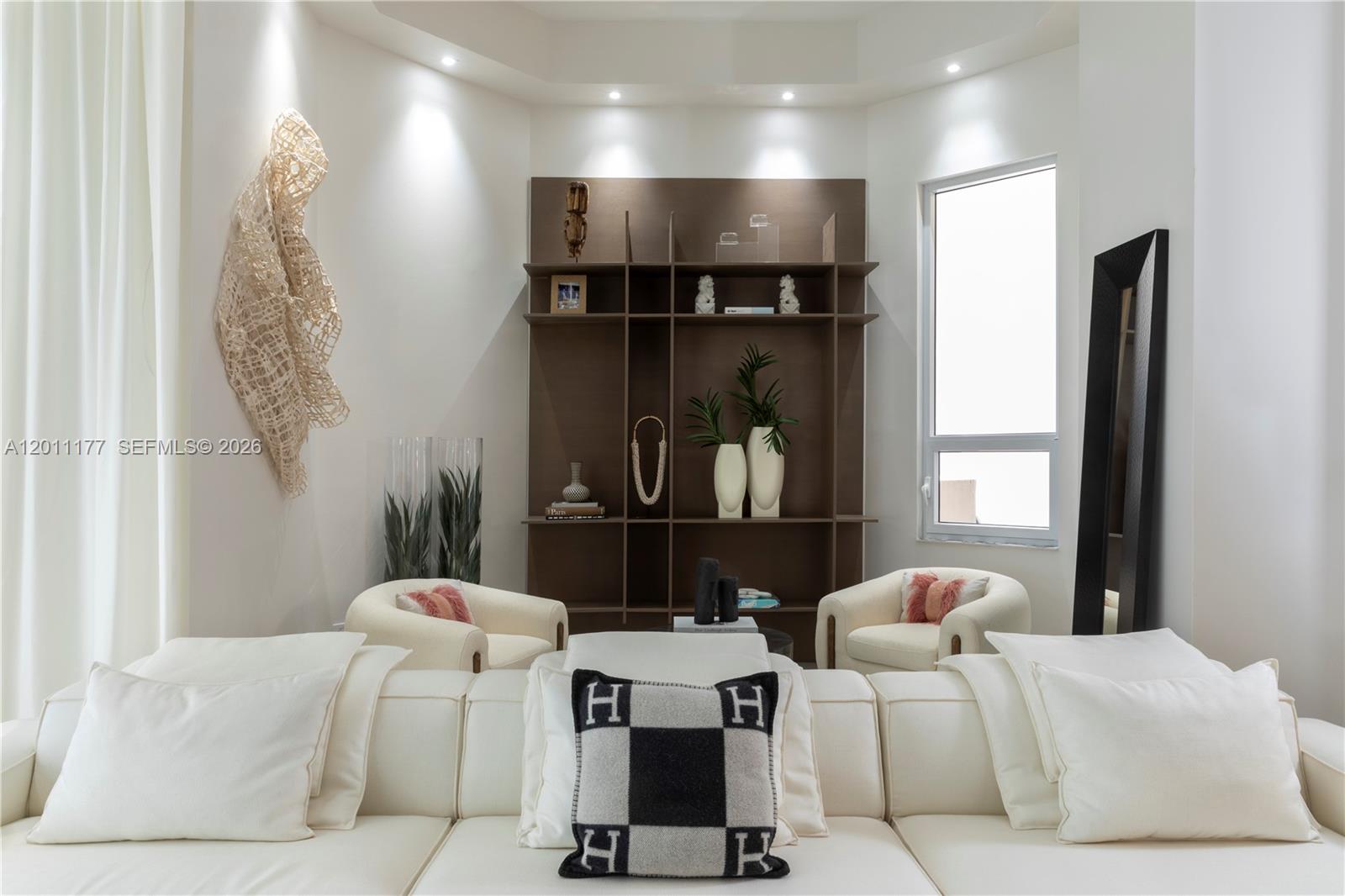 808 Brickell Key Dr #408, Miami FL 33131