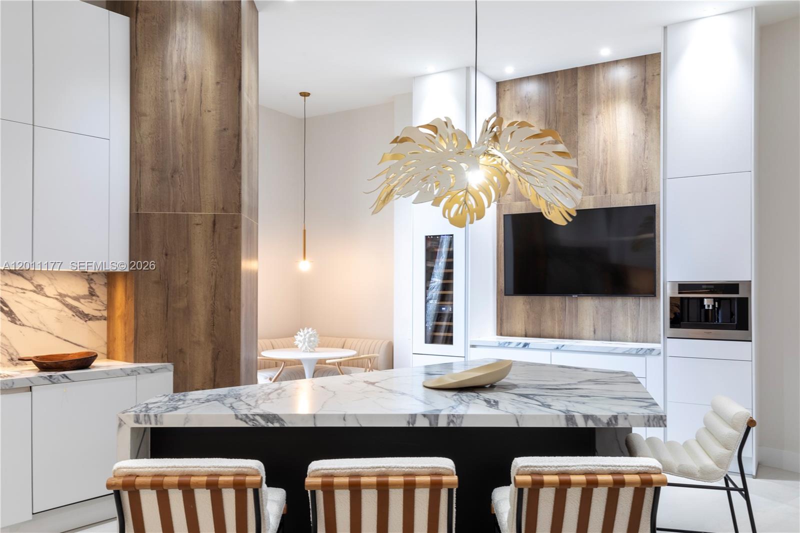 808 Brickell Key Dr #408, Miami FL 33131