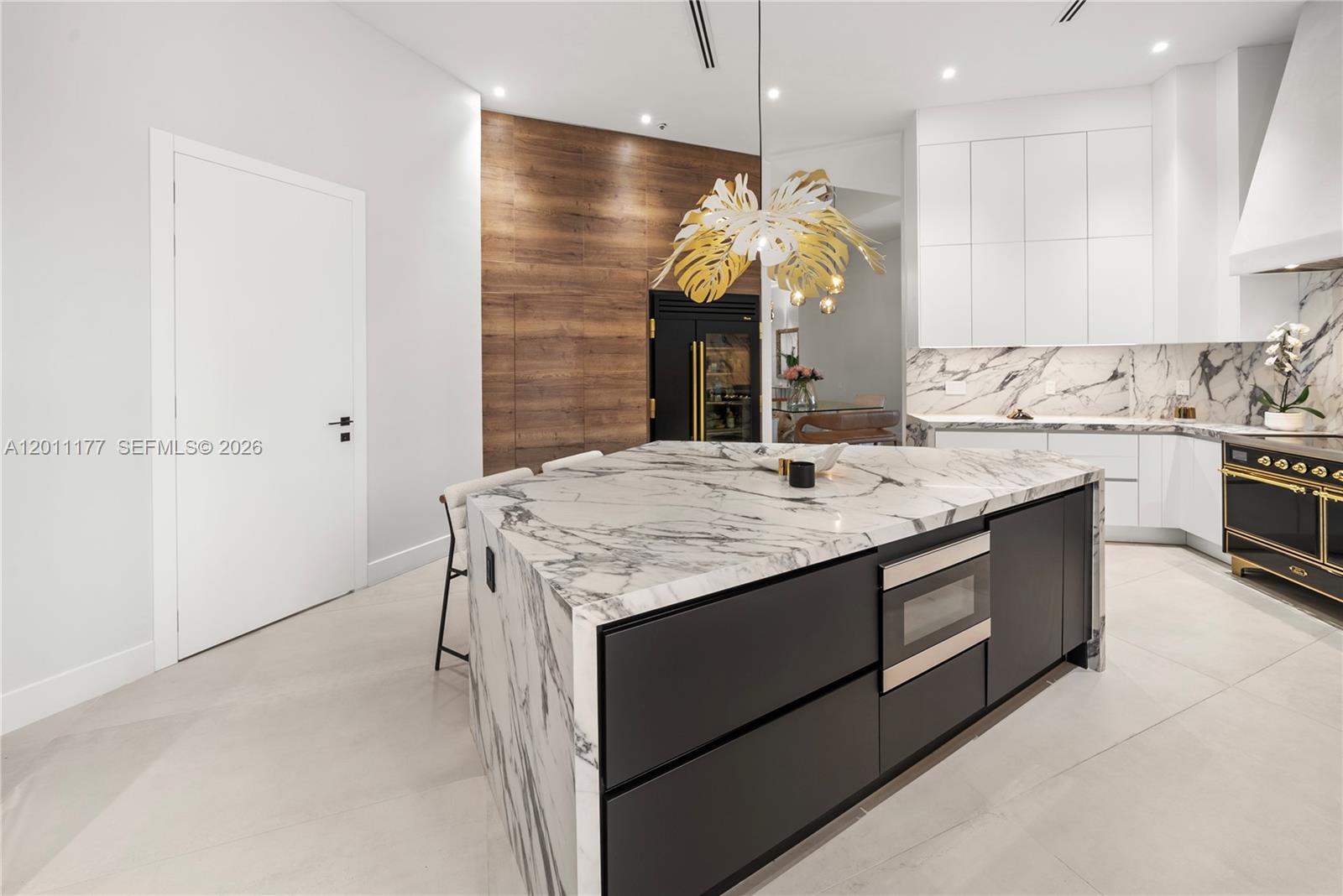 808 Brickell Key Dr #408, Miami FL 33131