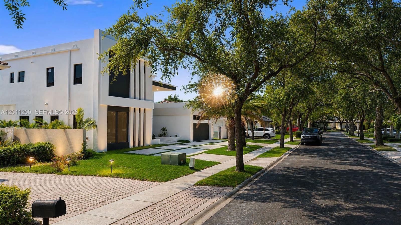16022 NW 83rd Ct, Miami Lakes FL 33016