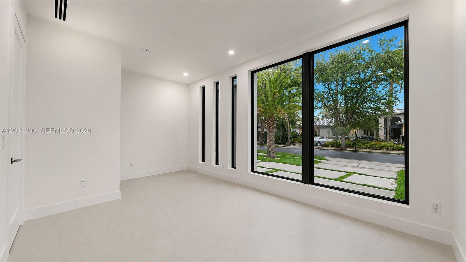16022 NW 83rd Ct, Miami Lakes FL 33016