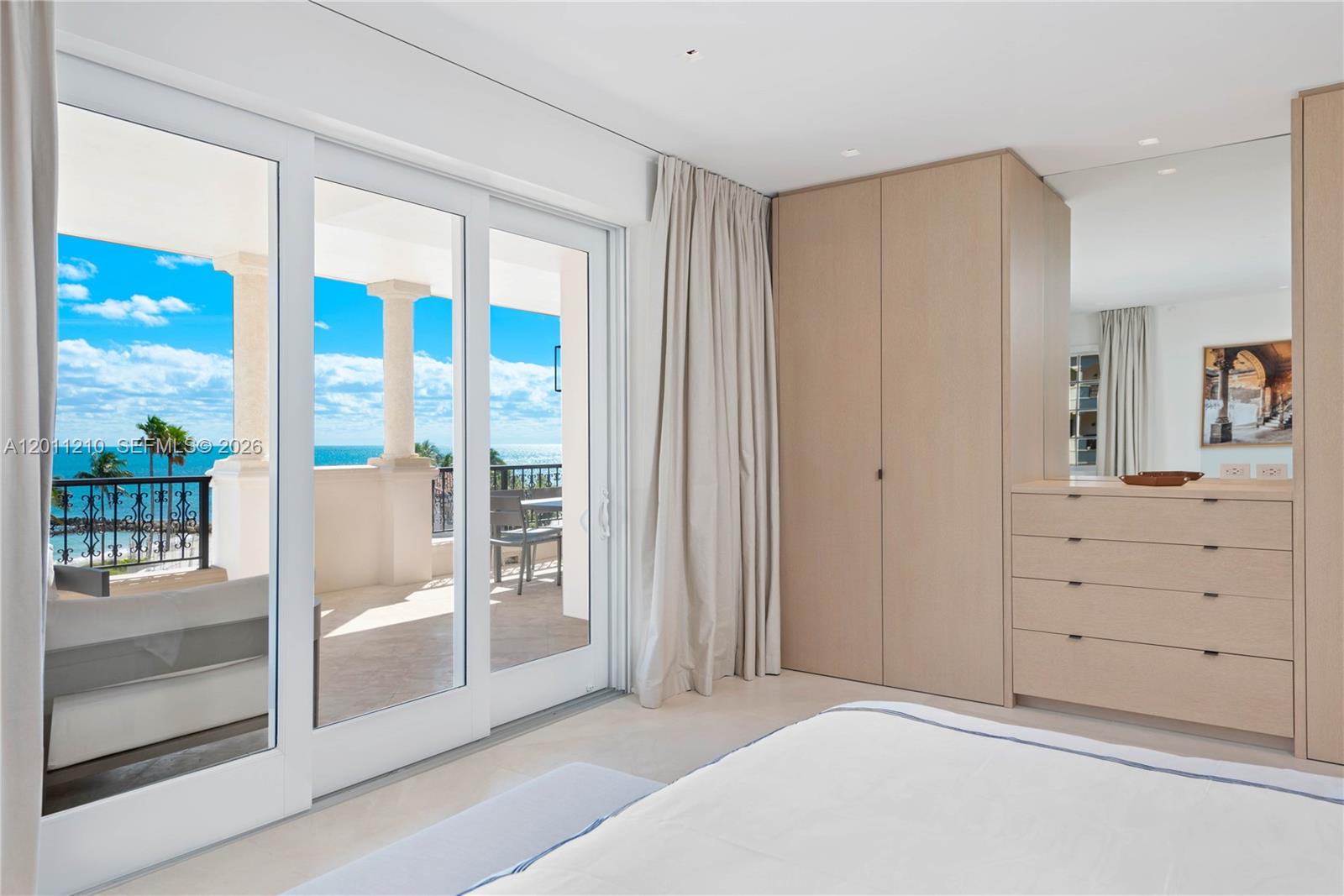 19242 Fisher Island Dr #19242, Miami Beach FL 33109