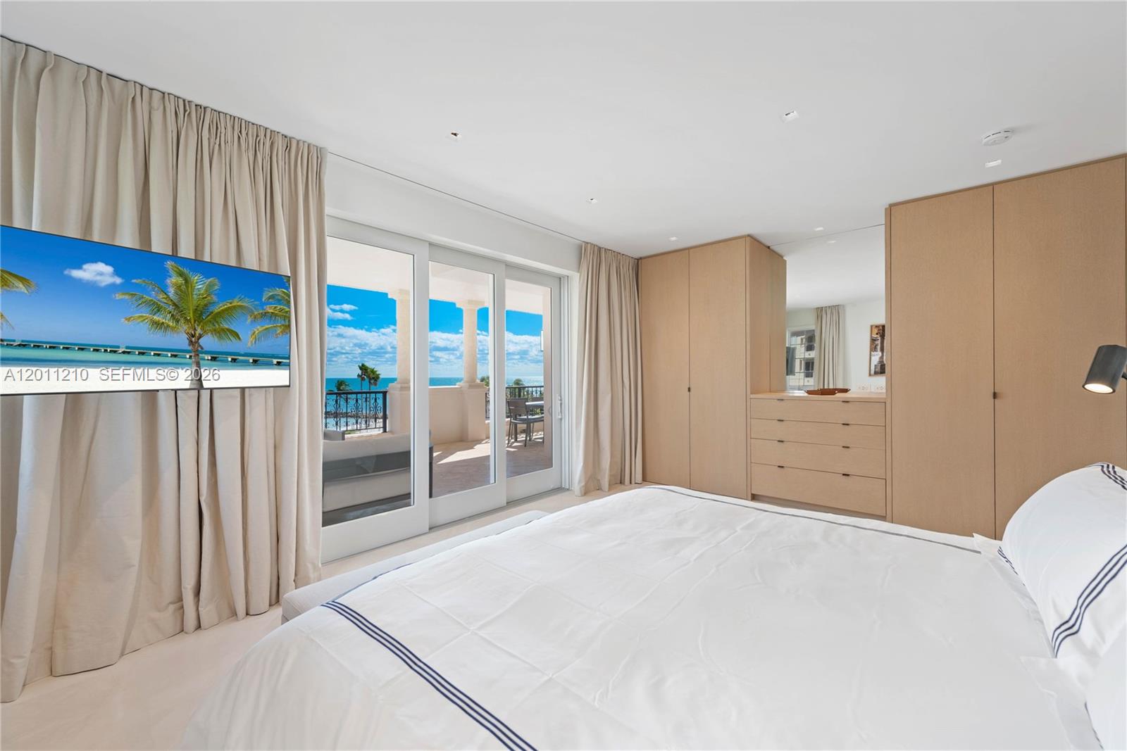 19242 Fisher Island Dr #19242, Miami Beach FL 33109