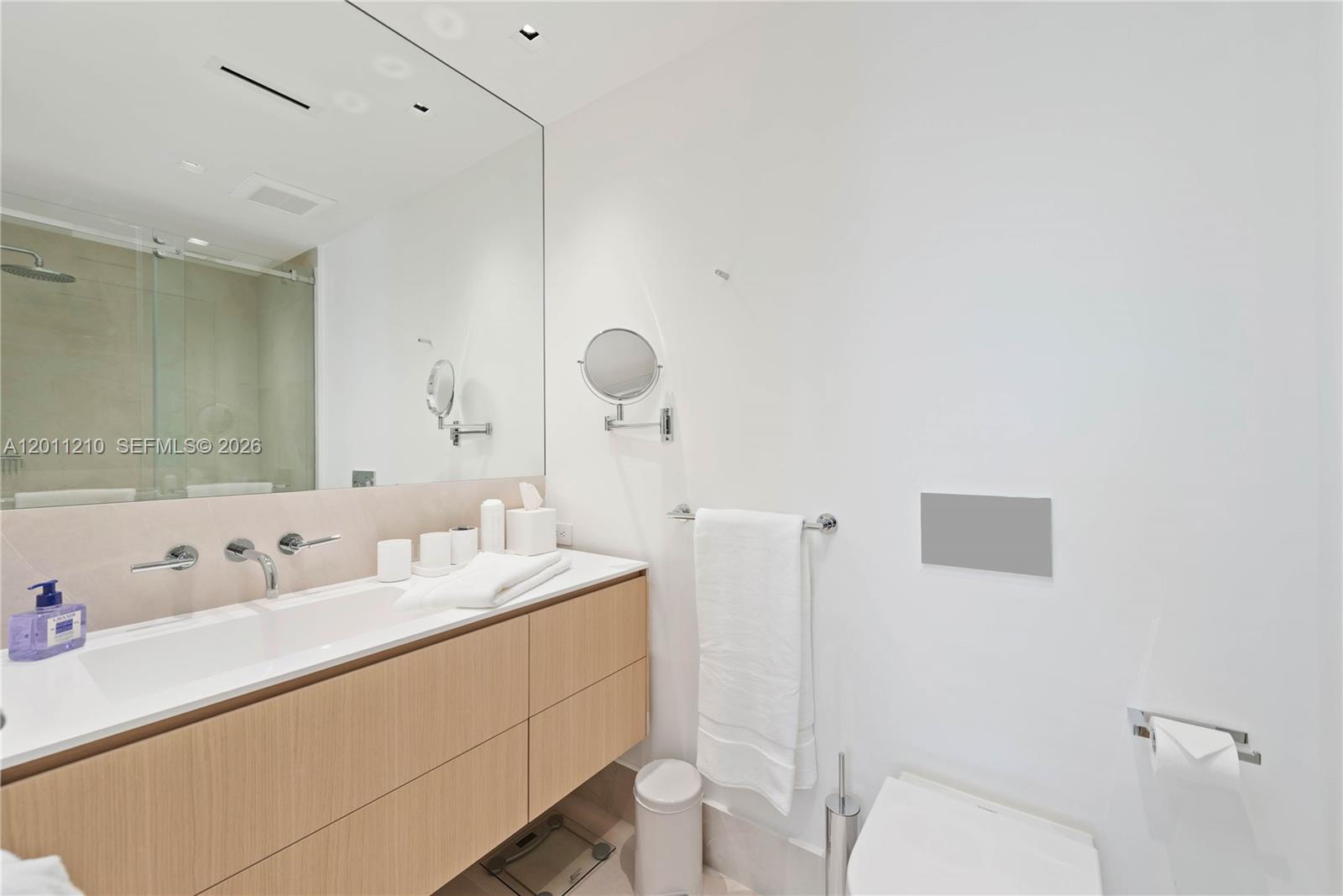19242 Fisher Island Dr #19242, Miami Beach FL 33109