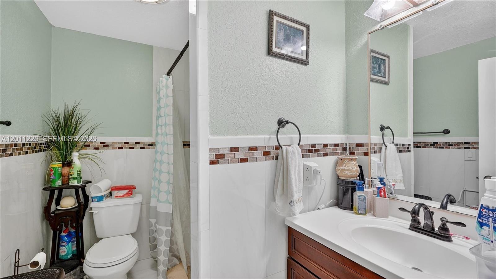 4271 NW 192nd St, Miami Gardens FL 33055
