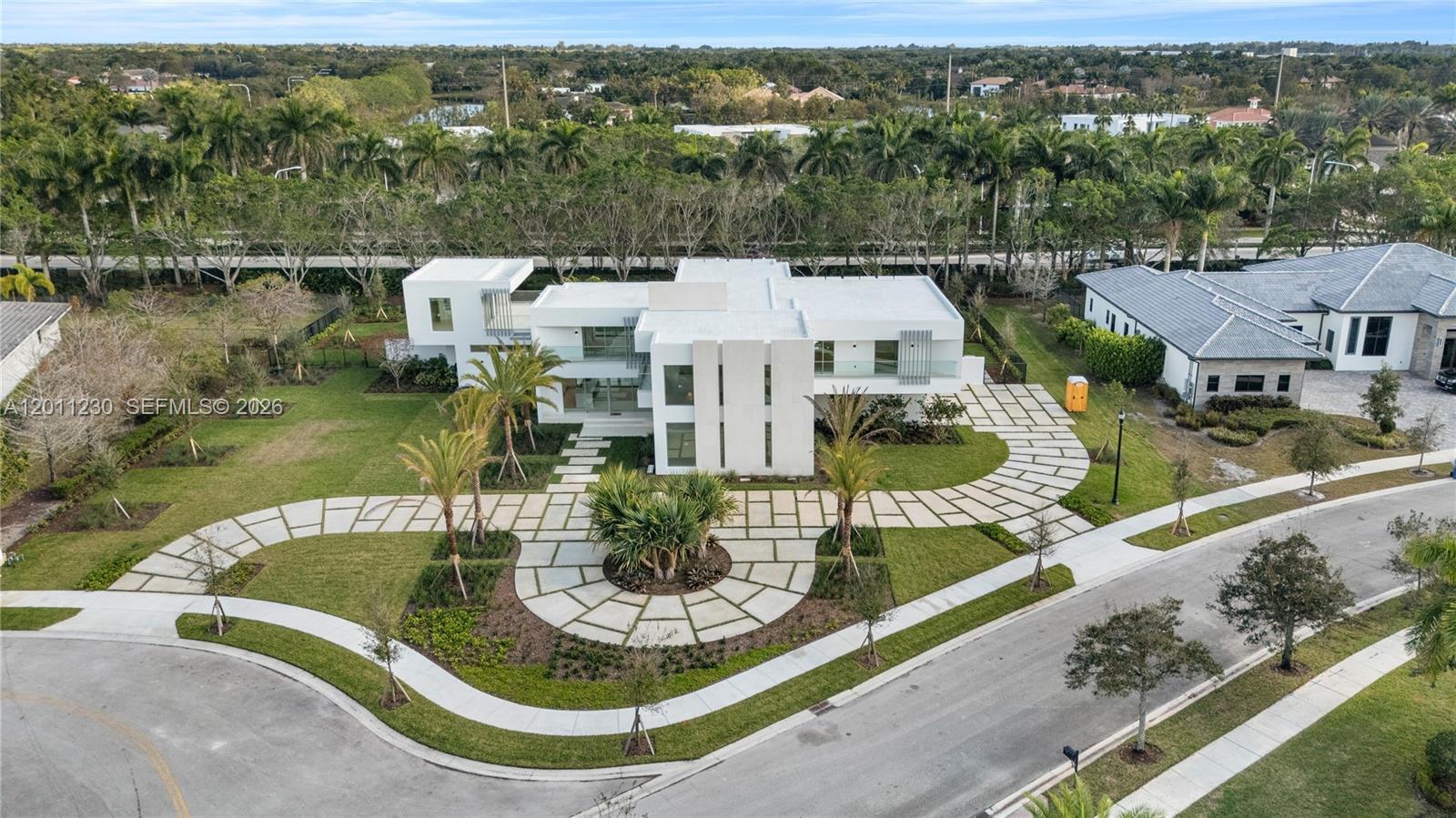 3280 Lake Ridge Lane, Weston FL 33332