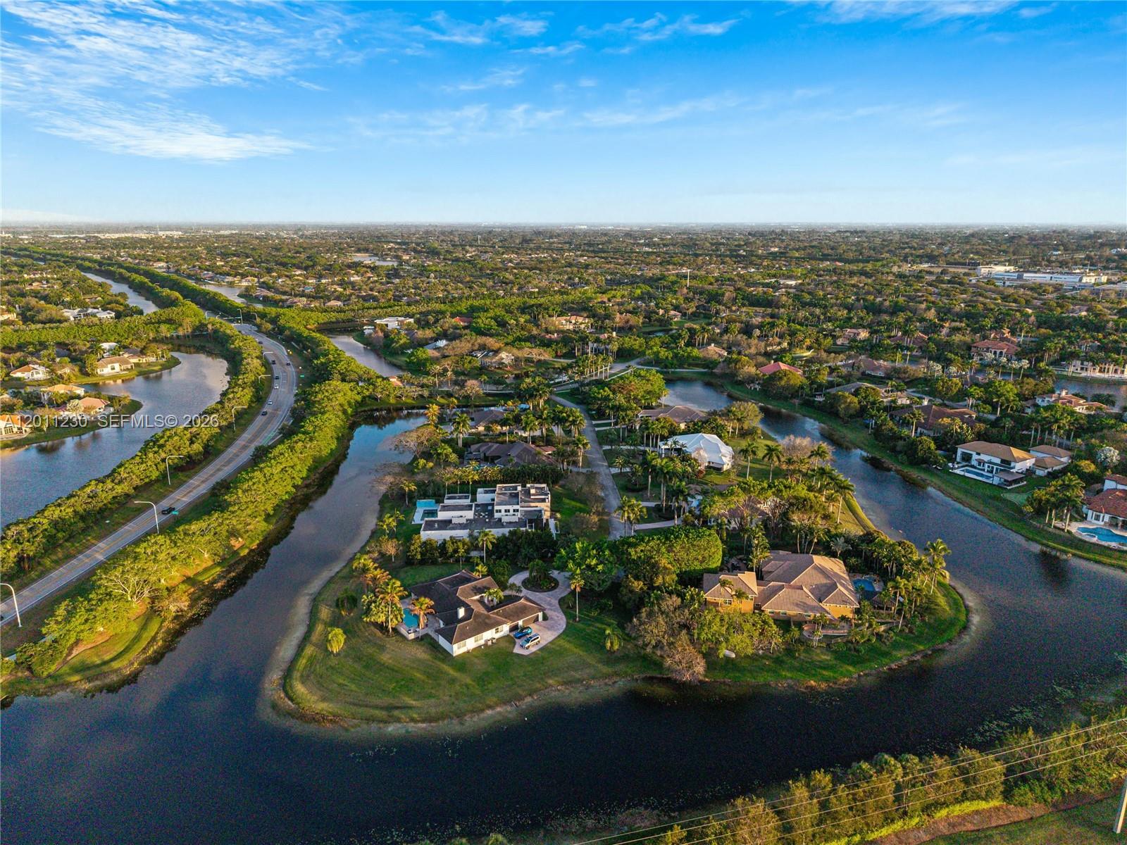 3280 Lake Ridge Lane, Weston FL 33332