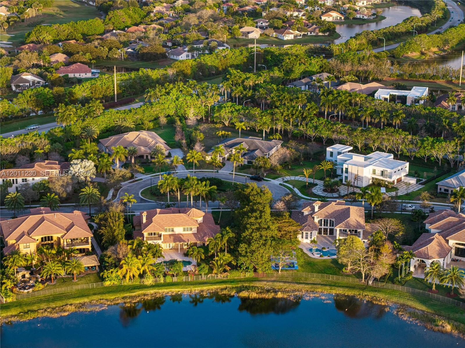 3280 Lake Ridge Lane, Weston FL 33332