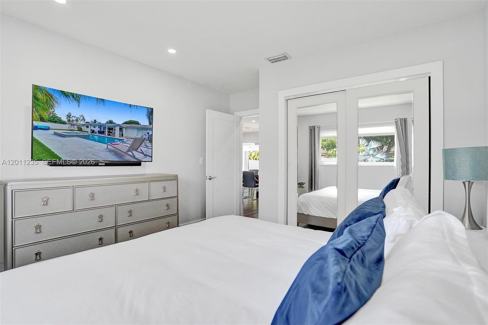 1247 SE 7th Ct, Deerfield Beach FL 33441