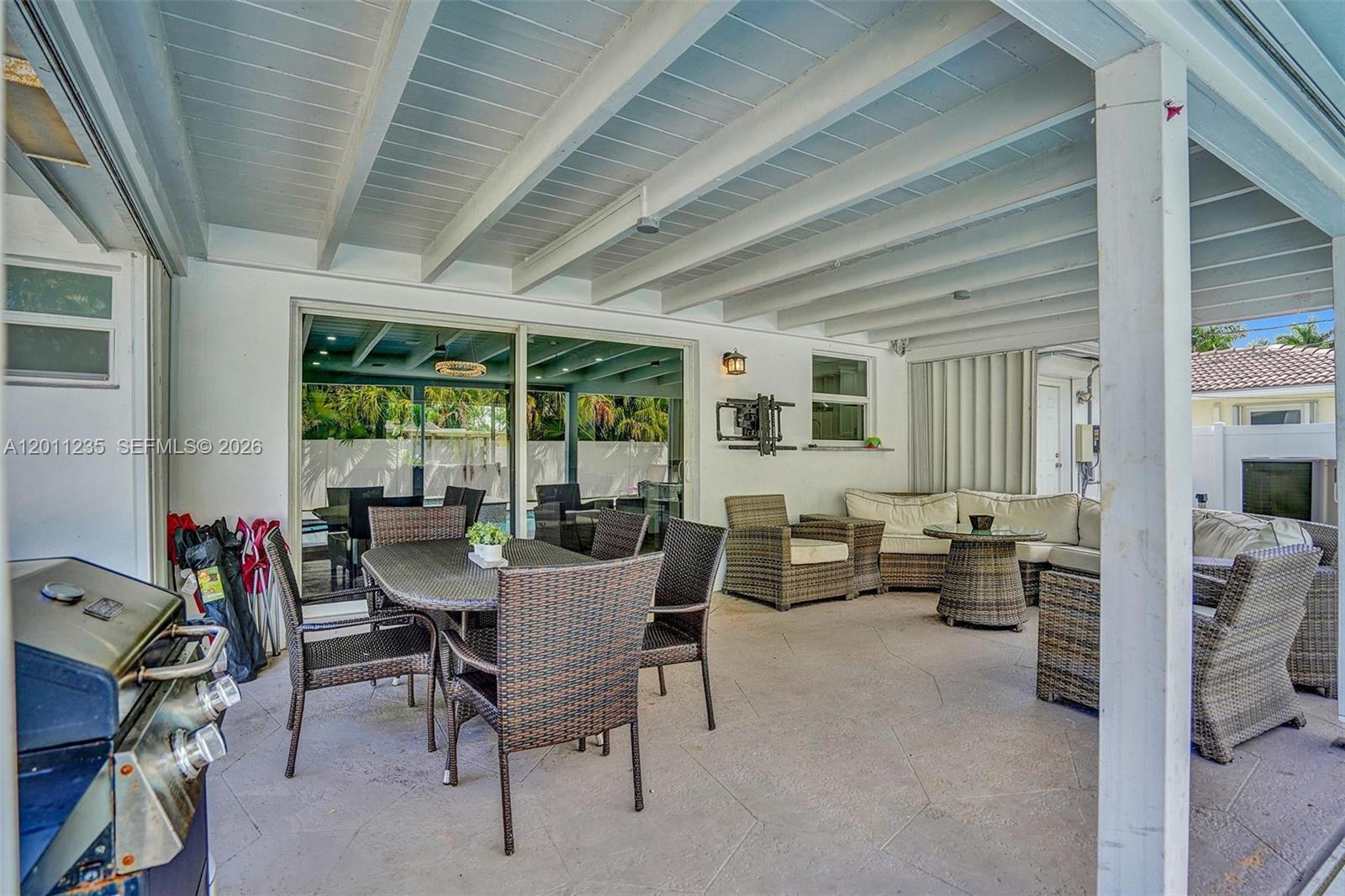 1247 SE 7th Ct, Deerfield Beach FL 33441