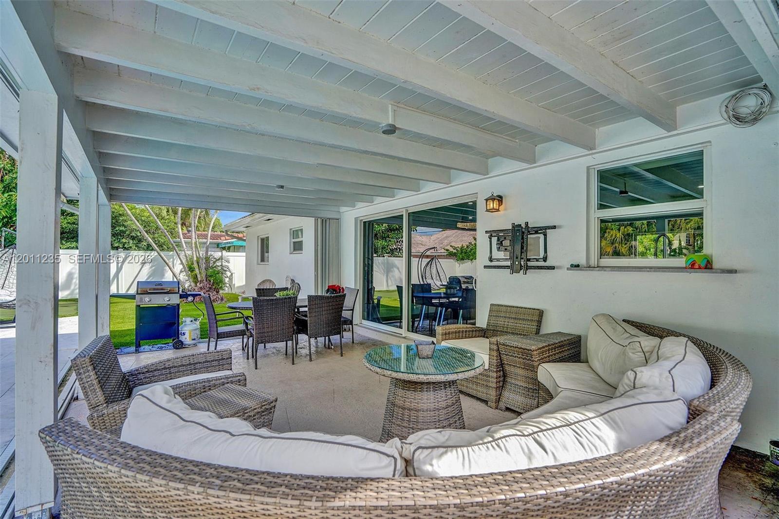1247 SE 7th Ct, Deerfield Beach FL 33441