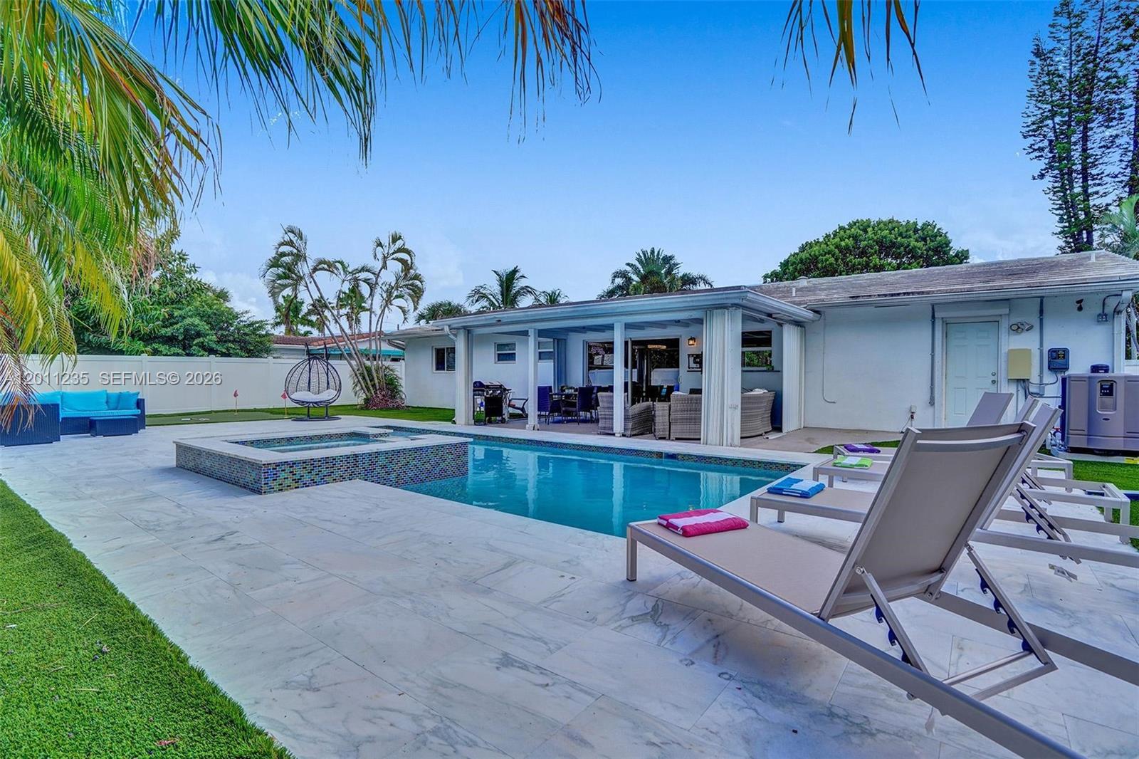 1247 SE 7th Ct, Deerfield Beach FL 33441