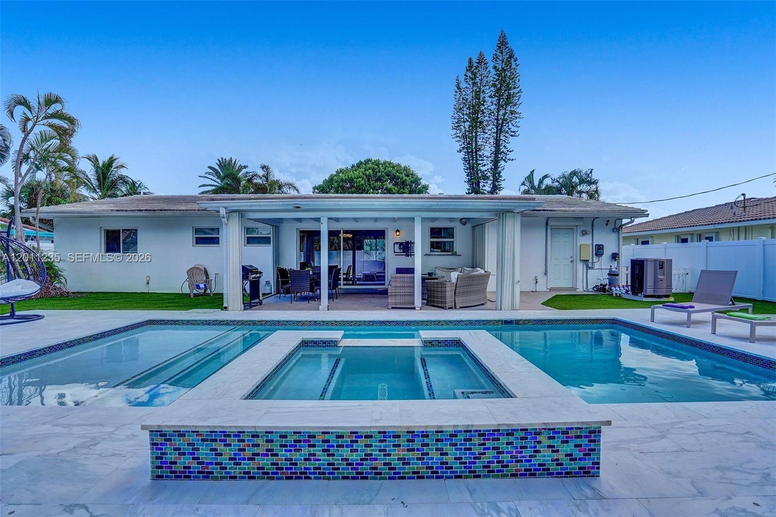 1247 SE 7th Ct, Deerfield Beach FL 33441