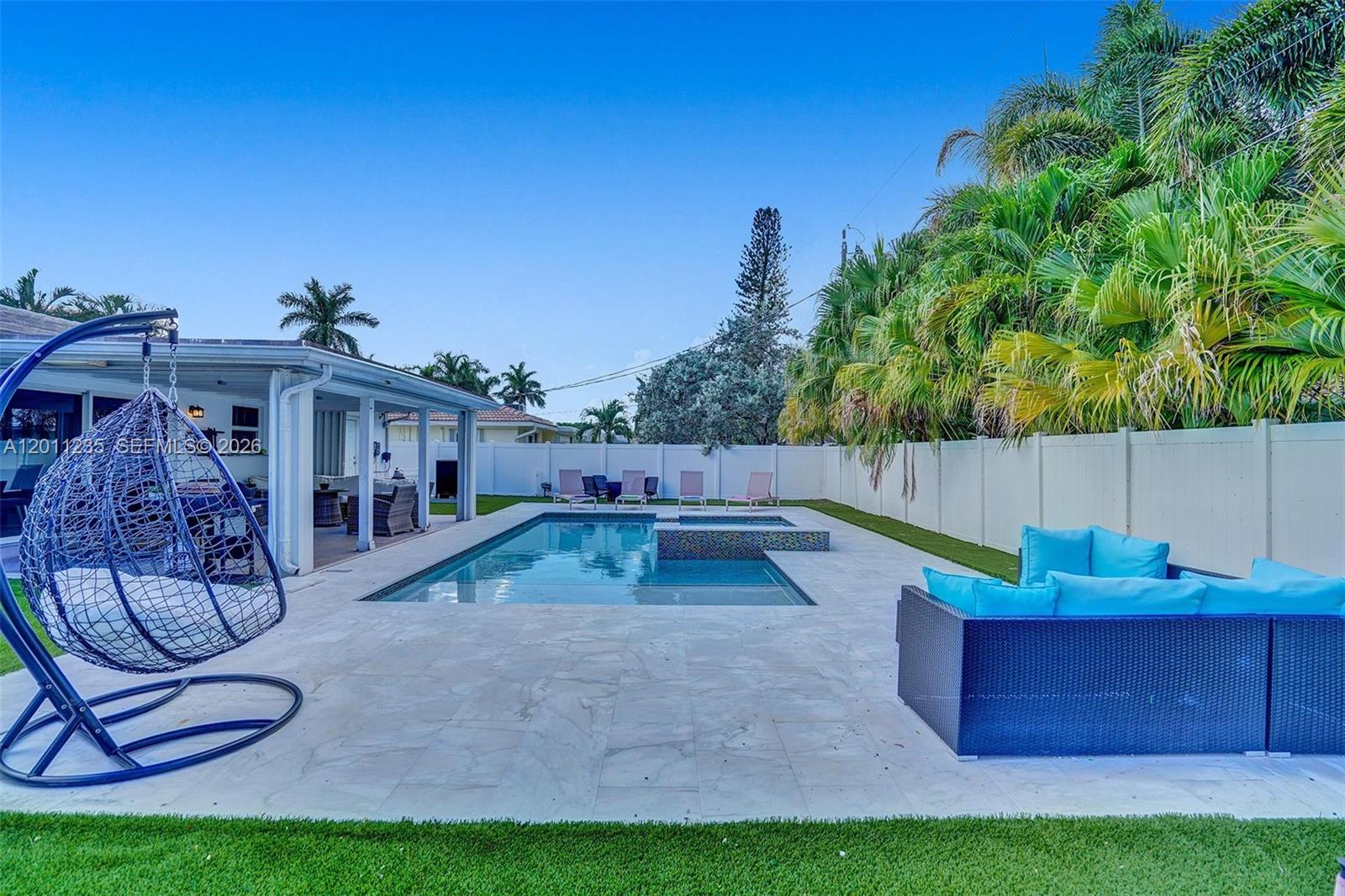 1247 SE 7th Ct, Deerfield Beach FL 33441