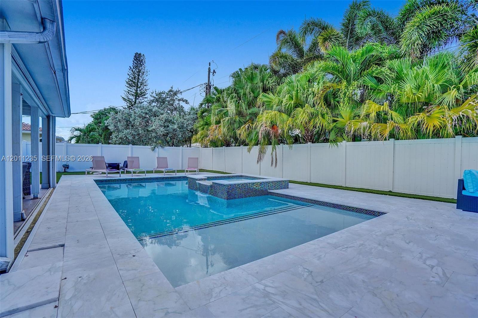 1247 SE 7th Ct, Deerfield Beach FL 33441