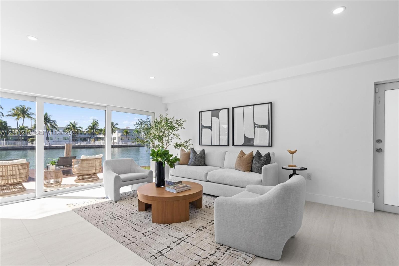 7286 Gary Ave, Miami Beach FL 33141