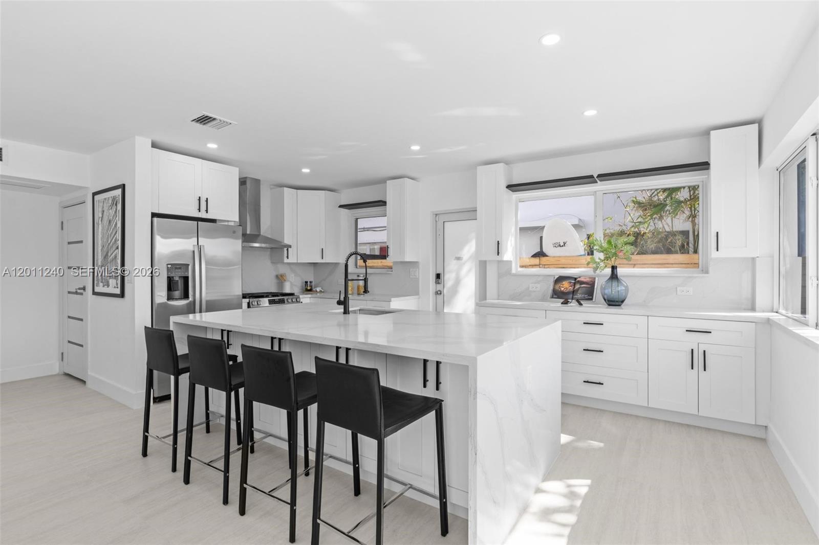 7286 Gary Ave, Miami Beach FL 33141