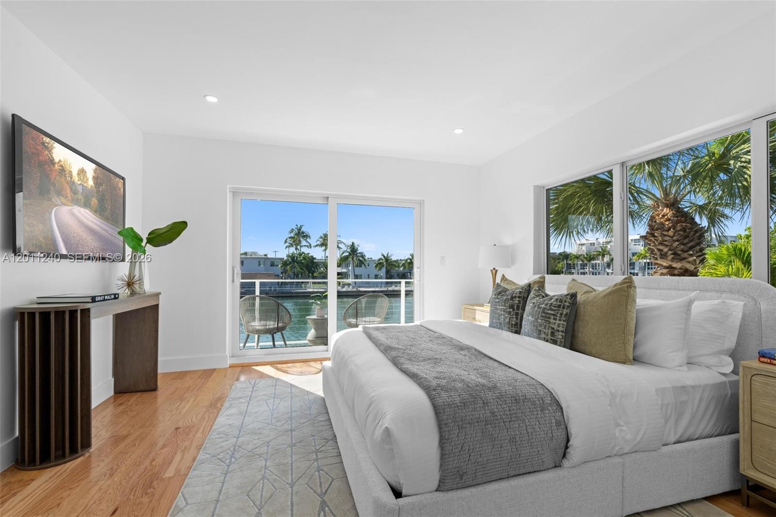 7286 Gary Ave, Miami Beach FL 33141